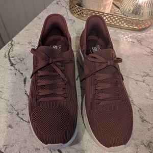 Like New Women's Skechers Slip Ons